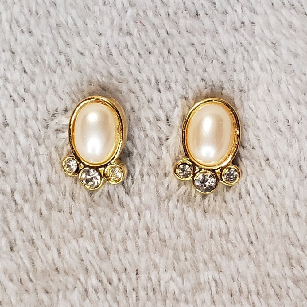 Mother of Pearl Pierced Earrings with Rhinestones